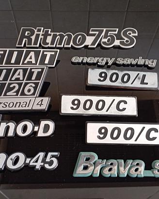 lotto targhette fregi Fiat 