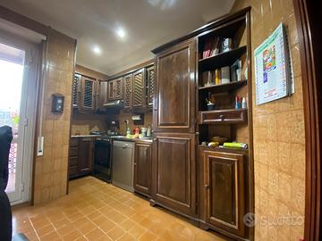 Cucina completa e separata artigianale castagno