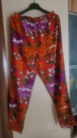 Pantaloni a fiori in viscosa 