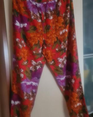 Pantaloni a fiori in viscosa 