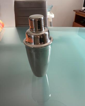 Shaker in acciaio