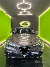 Alfa Romeo Stelvio 2.2 Turbodiesel 190 CV AT8 RWD 