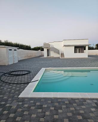 Villa nuova costruzione con piscina