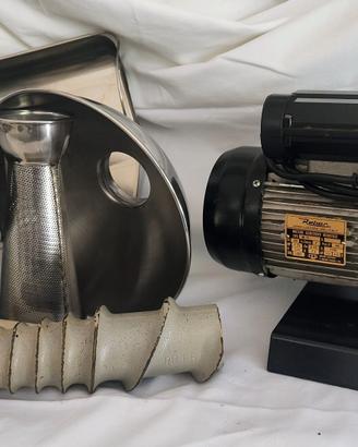 Passa pomodoro elettrica marca Reber modello M71