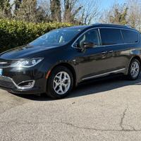 Magnifica, ma i figli sono ormai grandi :(