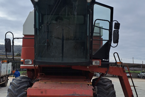 Mietitrebbia laverda 3790