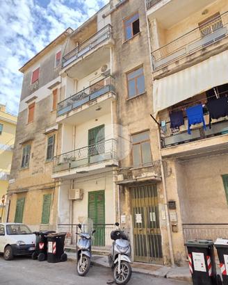 3 LOCALI A PALERMO