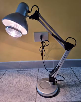 Lampada da tavolo