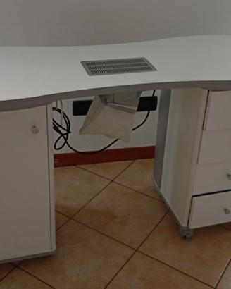  Tavolo Manicure 
