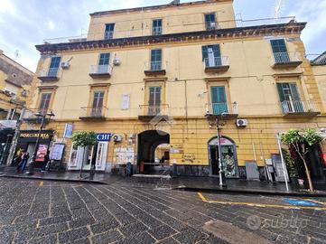 3 LOCALI A TORRE DEL GRECO