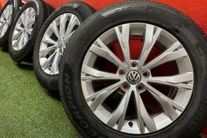 Cerchi VW Tiguan Gomme Inver 99% Pirelli 215 65 17