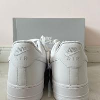 Nike Air Force 1 07  EU42