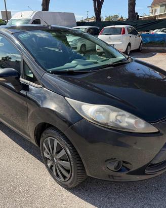 FORD Fiesta 1.4 TDCi 68CV 5p Titanium Stupenda B