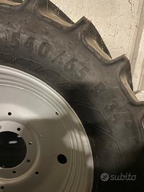 Vendita cerchi e gomme per trattore Nuove