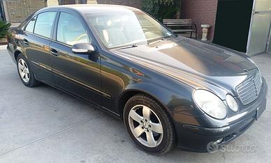 mercedes classe e220d - 110 kw anno 2002