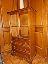 vetrina in legno