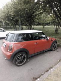 Mini cooper D– NON MARCIANTE – leggere annuncio
