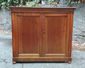 Credenza antica in noce