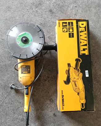 smerigliatrice angolare DeWalt