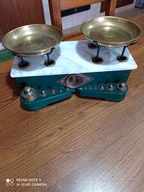 Bilancia antica da cucina