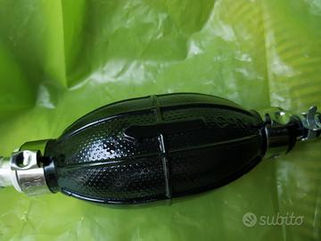 Pompetta adescatore manuale 