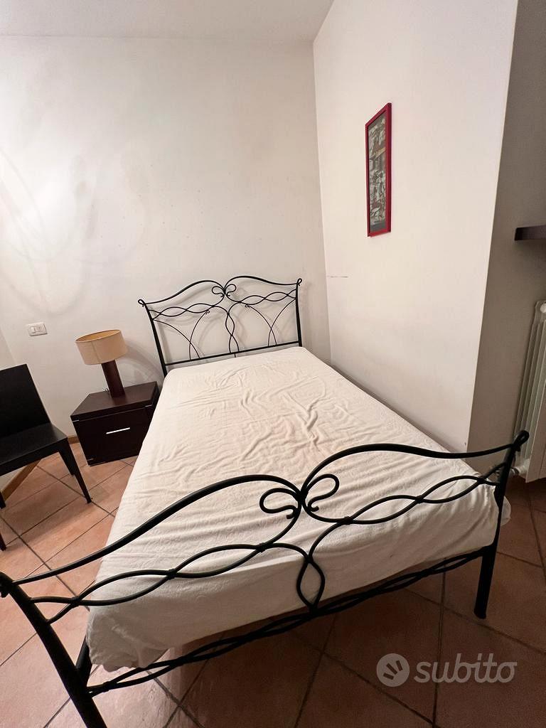 letto a una piazza e mezza - Arredamento e Casalinghi In vendita a Milano