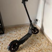 Monopattino elettrico scooter accessori bike eco