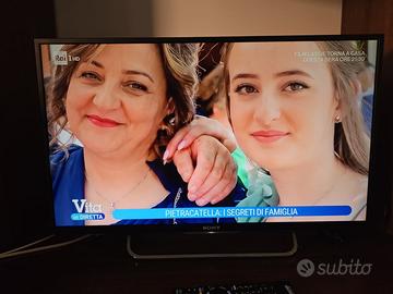Televisore Smart TV Sony BRAVIA 32" + Telecomando
