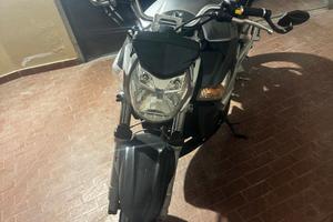 Suzuki gsr