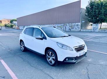 Peugeot 2008 1.6 vti Allure automatic