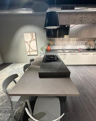 CUCINA MODERNA CON PENISOLA + TAVOLO