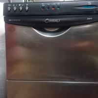 lavabicchieri acqua pulita 