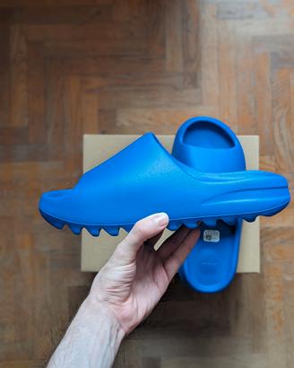 Yeezy Slide Azure 