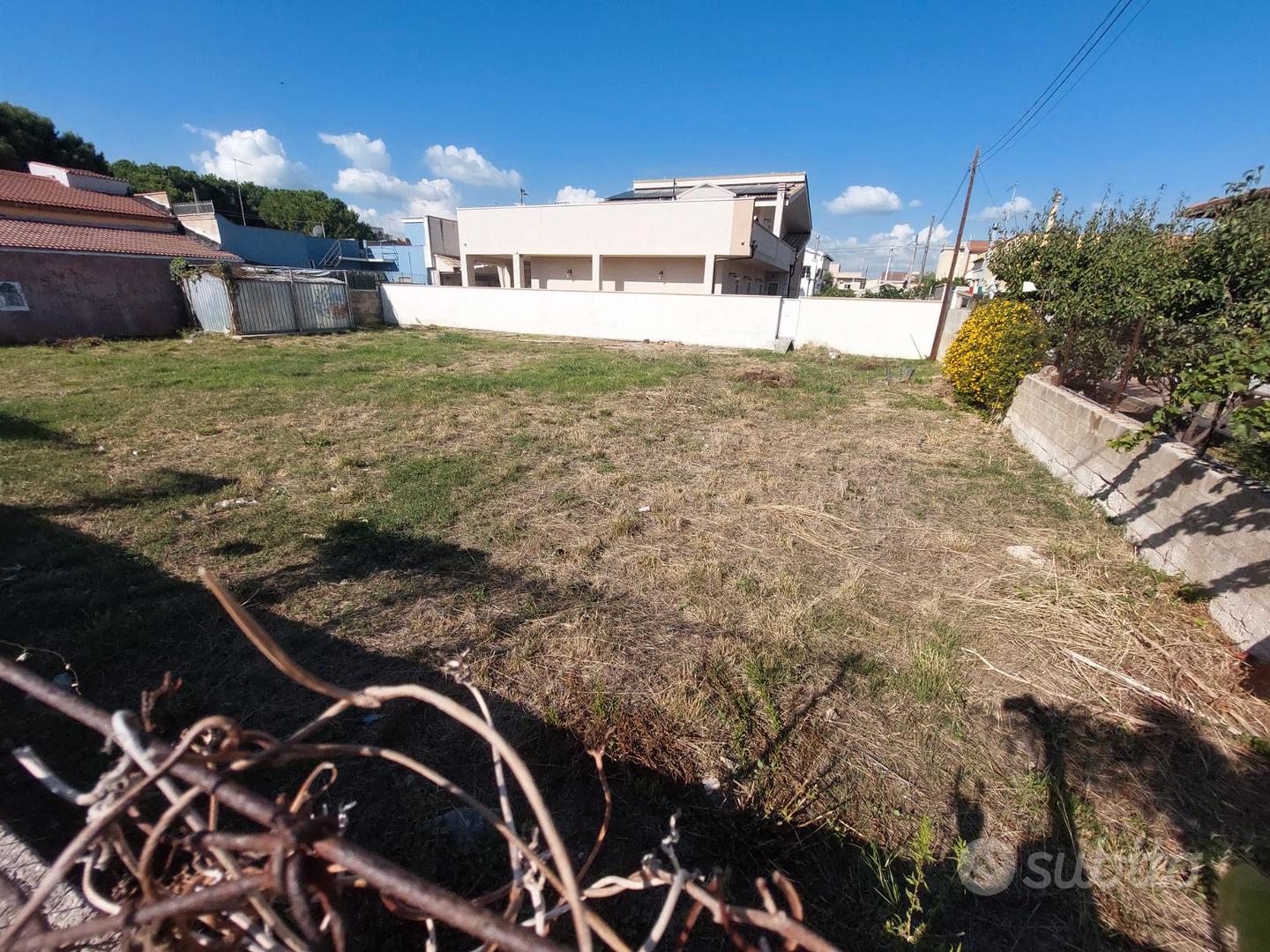 VILLAGGIO MIANO TERRENO EDIFICABILE - Vista 3