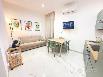 Savona Corso Colombo, settimanalmente, fronte mare