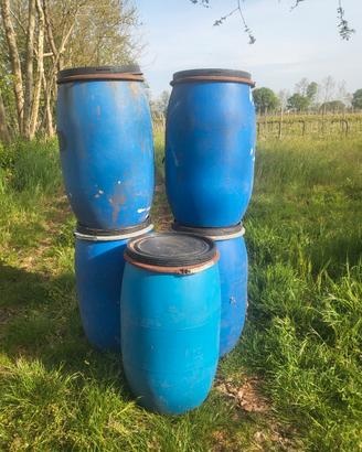 5 bidoni in plastica industriale USATI