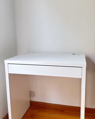 Scrivania MICKE IKEA – Bianca