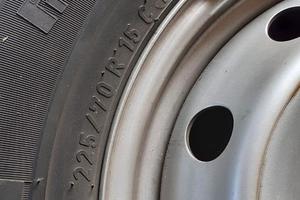 Ruota di scorta fiat ducato 225/70 R 15 C pirelli