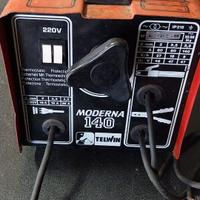 Saldatrice a elettrodi Moderna