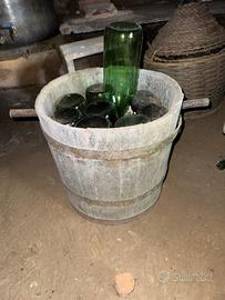 Secchio in legno vintage