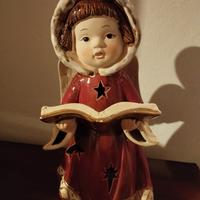 Angioletto di ceramica illuminazione dall'interno.