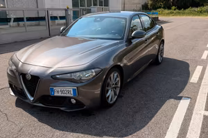 ALFA ROMEO GIULIA 2.2 180CV CAMBIO AUTOMATICO