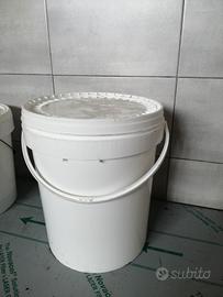 secchielli in plastica