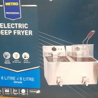 Grande friggitrice mai usata