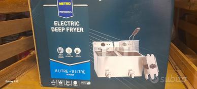 Grande friggitrice mai usata