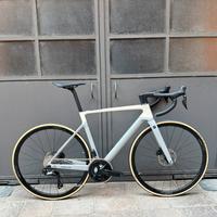 Focus Izalco Max Demo gruppo 105 Di2 tg 54
