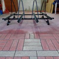 Portabiciclette da tetto auto universale.