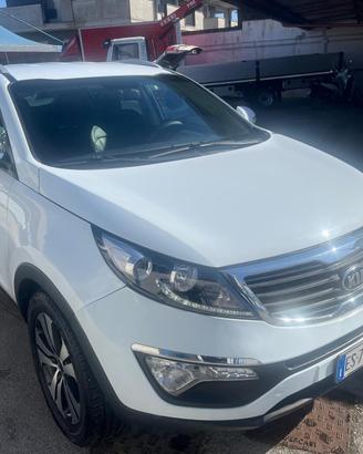Kia Sportage 1.7 crdi-full-km 100000-2013