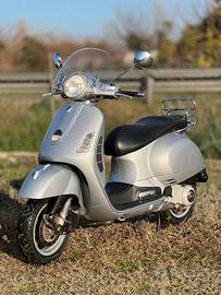 Piaggio Vespa 250 GTS