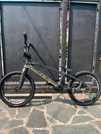 bmx race Ice raptor taglia pro